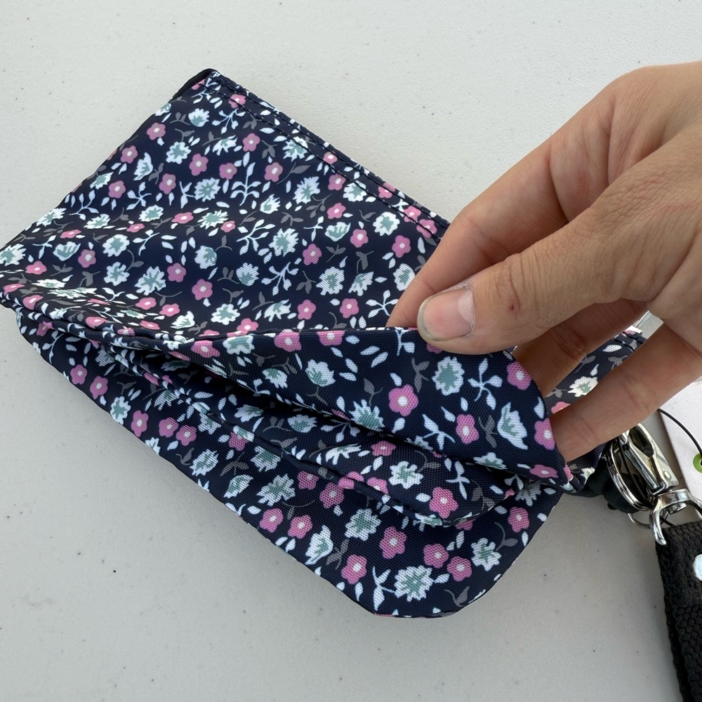 Kipling Creativity XL Pouch - Floral - Picture 2 of 4